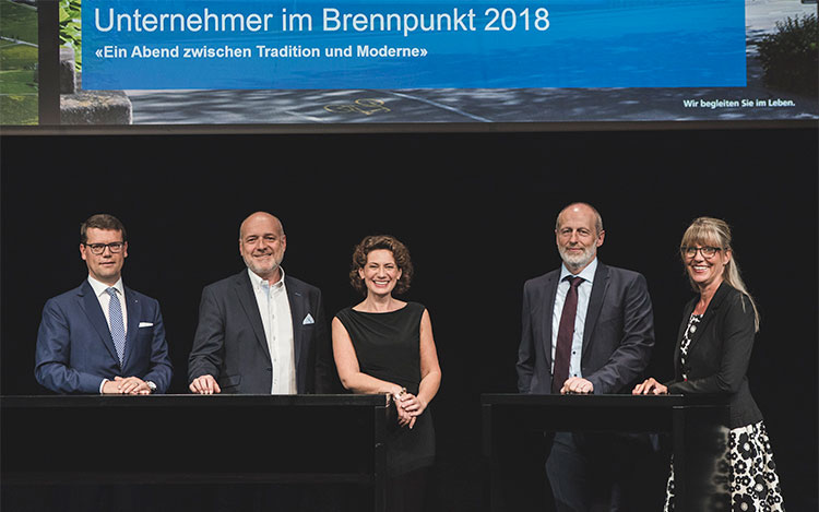 Unternehmen im Brennpunkt Gruppenbild Unternehmen-im-Brennpunkt-Gruppenbild
