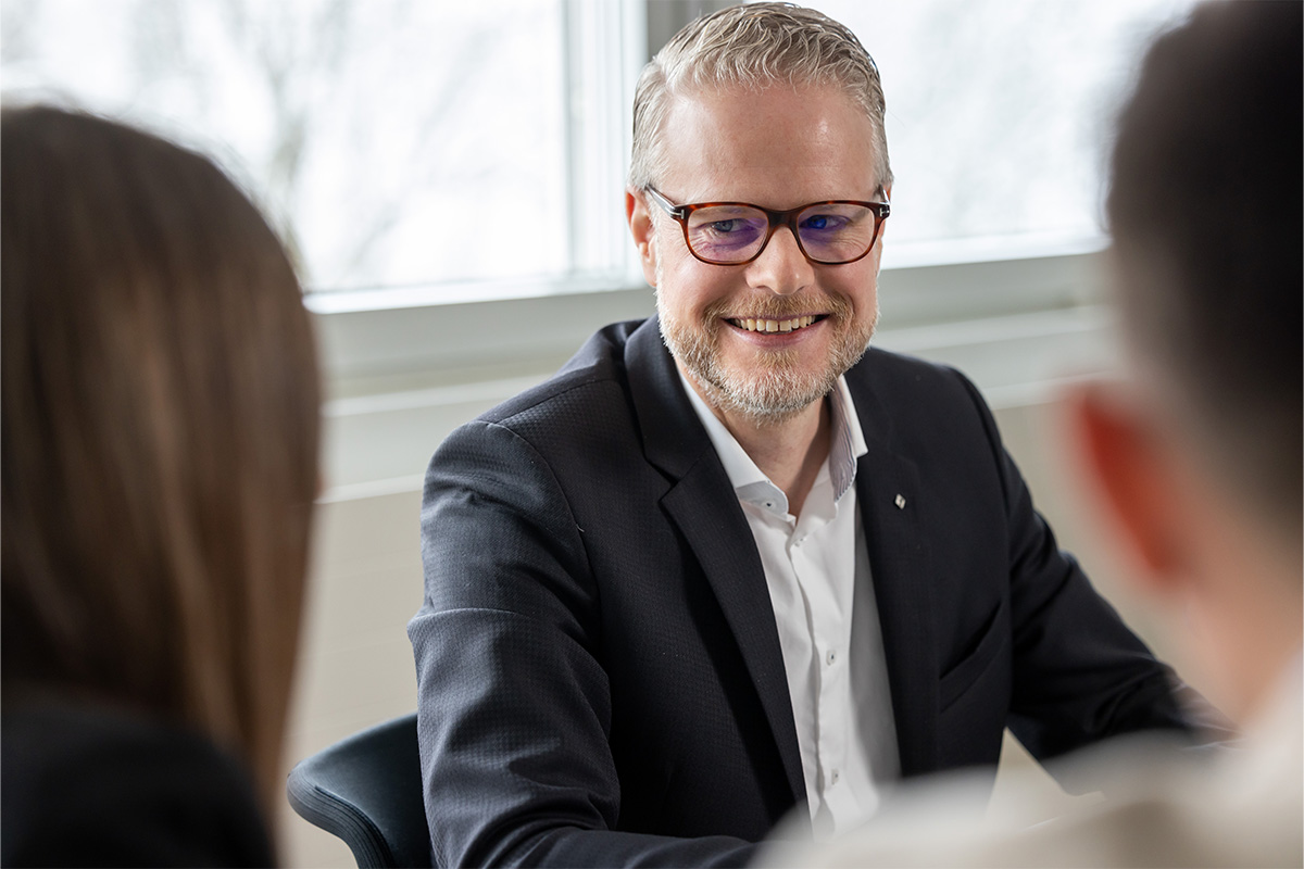 Thomas Elsener im Kundengespräch