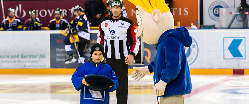 Mister Money Puckübergabe Mister Money Puckübergabe
