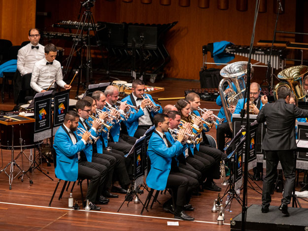 &lt;p style=&quot;line-height:normal;tab-stops:35.4pt;&quot;&gt;Ein starkes Cornet-Register in voller Konzentration. Janine spielt die 2. Stimme.&amp;nbsp;&lt;/p&gt;
